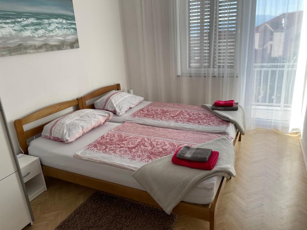 Casa Estancia Apartment Njivice Eksteriør bilde